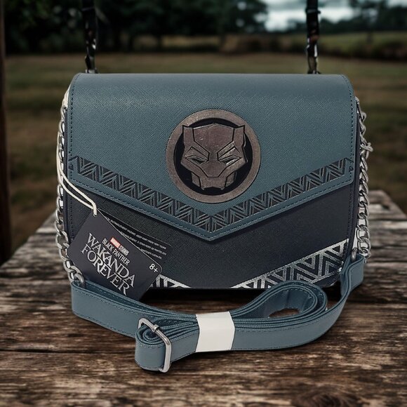 Loungefly Wakanda Forever Crossbody Bag | NWT Marvel Black Panther - Picture 1 of 16
